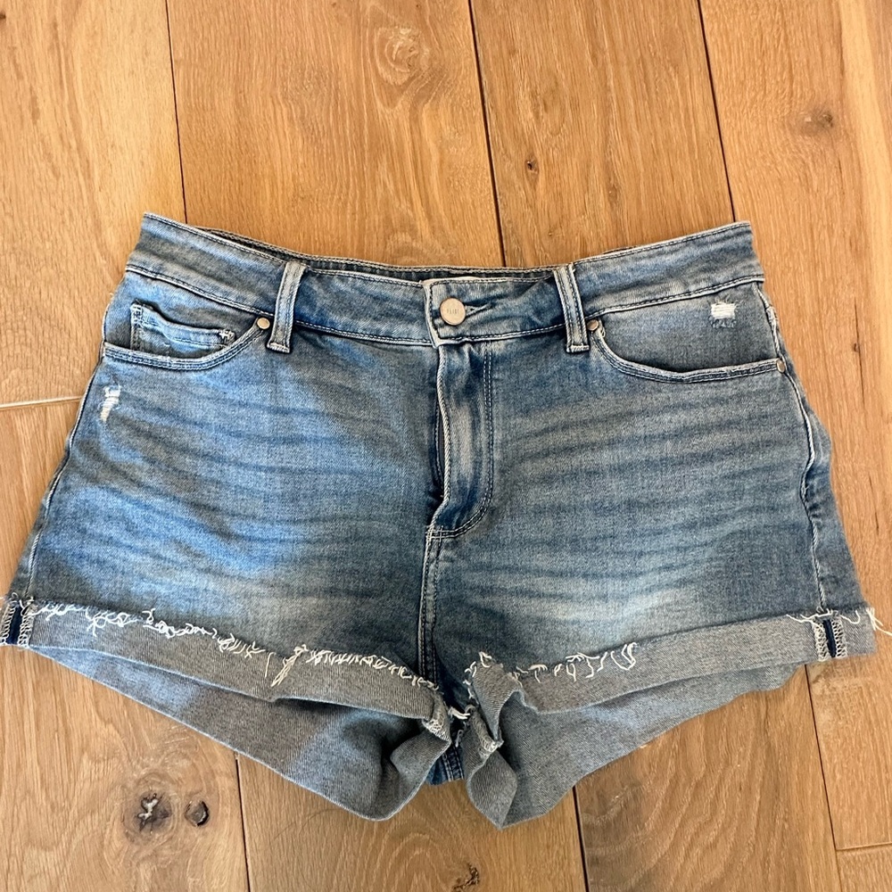 Paige denim short size 29